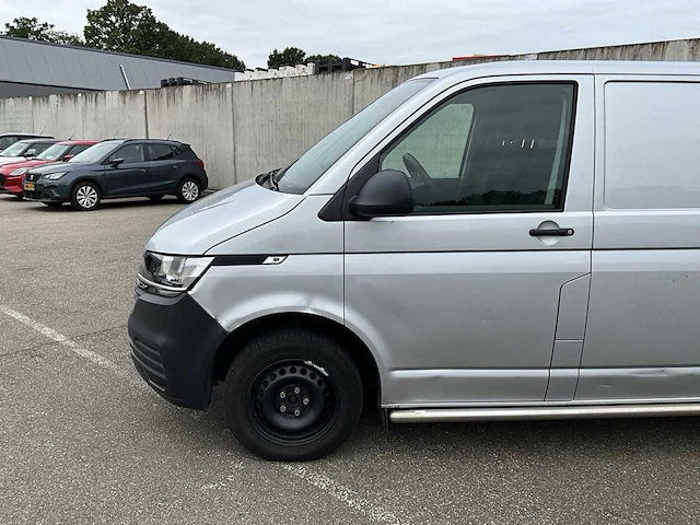 Volkswagen transporter 2.0 tdi l2h1 xl 150pk -automaat- 2023 v-34-rhj (49.230km) - afbeelding 2 van  11