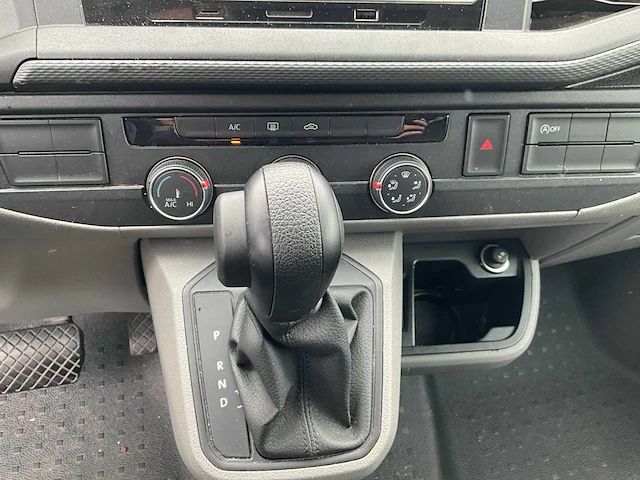 Volkswagen transporter 2.0 tdi l2h1 xl 150pk -automaat- 2023 v-34-rhj (49.230km) - afbeelding 9 van  11