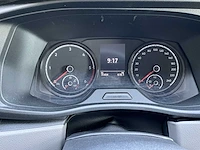 Volkswagen transporter 2.0 tdi l2h1 xl 150pk 3-persoons 2023 v-03-rhd (35.404km) - afbeelding 6 van  24