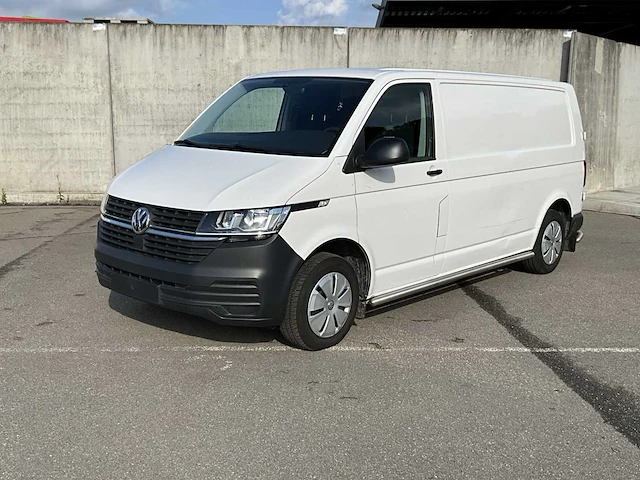 Volkswagen transporter 2.0 tdi l2h1 xl 150pk 3-persoons 2023 v-03-rhd (35.404km) - afbeelding 1 van  24