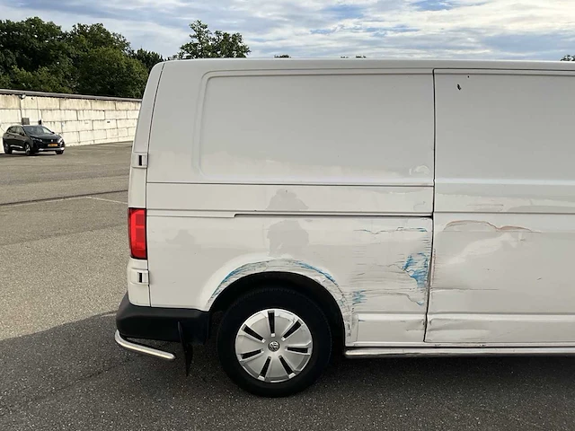 Volkswagen transporter 2.0 tdi l2h1 xl 150pk 3-persoons 2023 v-03-rhj (33.170km) - afbeelding 17 van  20