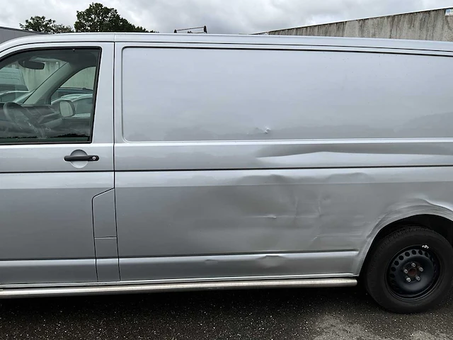 Volkswagen transporter 2.0 tdi l2h1 xl 150pk 3-persoons 2023 v-05-rgn (35.548km) - afbeelding 3 van  24