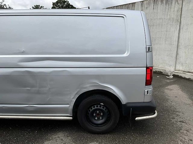 Volkswagen transporter 2.0 tdi l2h1 xl 150pk 3-persoons 2023 v-05-rgn (35.548km) - afbeelding 4 van  24