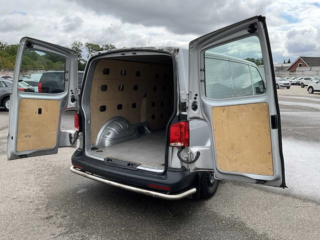 Volkswagen transporter 2.0 tdi l2h1 xl 150pk 3-persoons 2023 v-05-rgn (35.548km) - afbeelding 8 van  24