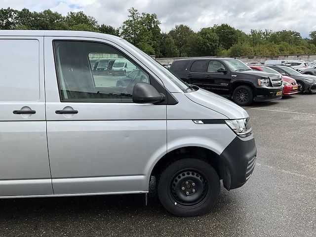 Volkswagen transporter 2.0 tdi l2h1 xl 150pk 3-persoons 2023 v-05-rgn (35.548km) - afbeelding 23 van  24