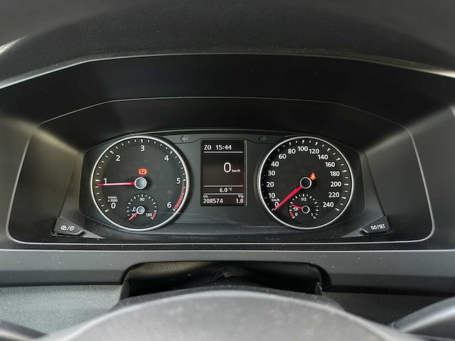 Volkswagen transporter 2.0 tdi trendline 3-persoons 150pk 2018 (origineel-nl), v-476-ks - afbeelding 9 van  35