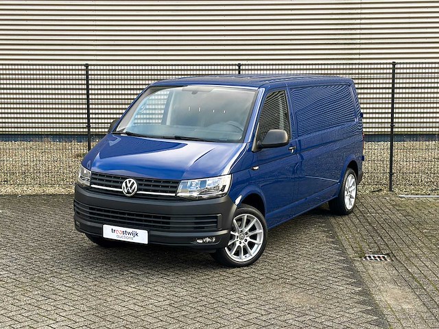 Volkswagen transporter 2.0 tdi trendline 3-persoons 150pk 2018 (origineel-nl), v-476-ks - afbeelding 23 van  35