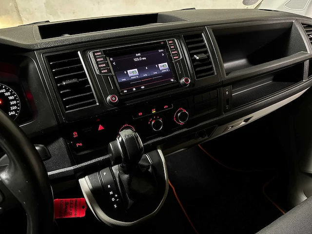 Volkswagen transporter 2.0 tsi 204pk 2016 (automaat) 3-persoons, v-17-lfz - afbeelding 15 van  57