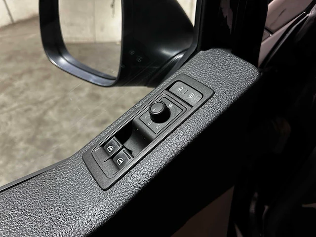 Volkswagen transporter 2.0 tsi 204pk 2016 (automaat) 3-persoons, v-17-lfz - afbeelding 17 van  57