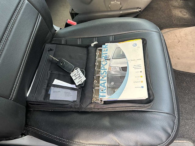 Volkswagen transporter 2.5 tdi 300 bud.dc 131pk 2005, 93-bt-sn youngtimer - afbeelding 20 van  33