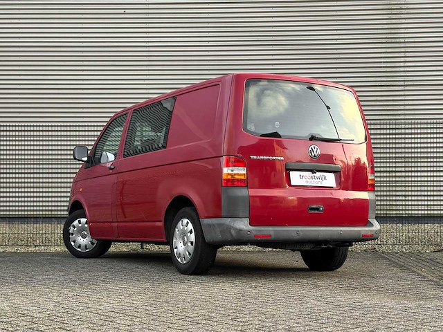 Volkswagen transporter 2.5 tdi 300 bud.dc 131pk 2005, 93-bt-sn youngtimer - afbeelding 31 van  33