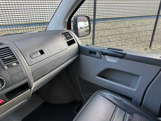 Volkswagen transporter 2.5 tdi 300 bud.dc 131pk 2005, 93-bt-sn youngtimer - afbeelding 9 van  33