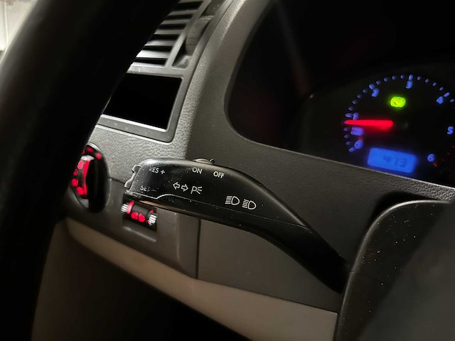 Volkswagen transporter 2.5 tdi 300 comfortline dubbele cabine 131pk 2009 (origineel-nl) automaat, 62-vzd-8 - afbeelding 6 van  48