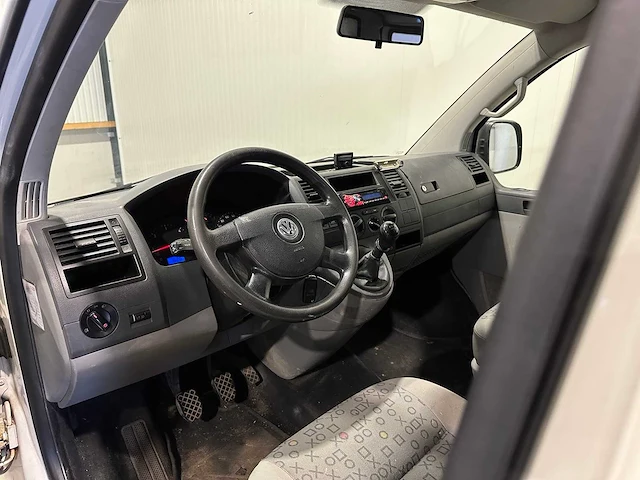 Volkswagen transporter 2.5 tdi 340 4m bu.dc 95-vnv-6 - afbeelding 2 van  21