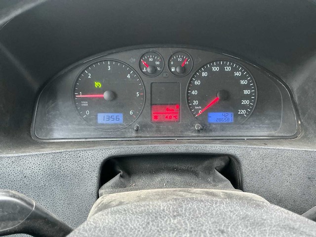 Volkswagen transporter 2.5 tdi 340 4mdc mhd bedrijfswagen - afbeelding 33 van  35