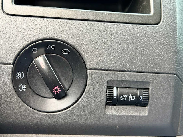 Volkswagen transporter 2.5 tdi 340 apple carplay - airco - mhd bedrijfswagen - afbeelding 4 van  13
