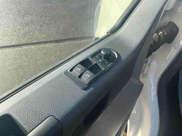 Volkswagen transporter 2.5 tdi 340 bedrijfswagen (319km!) - afbeelding 16 van  42