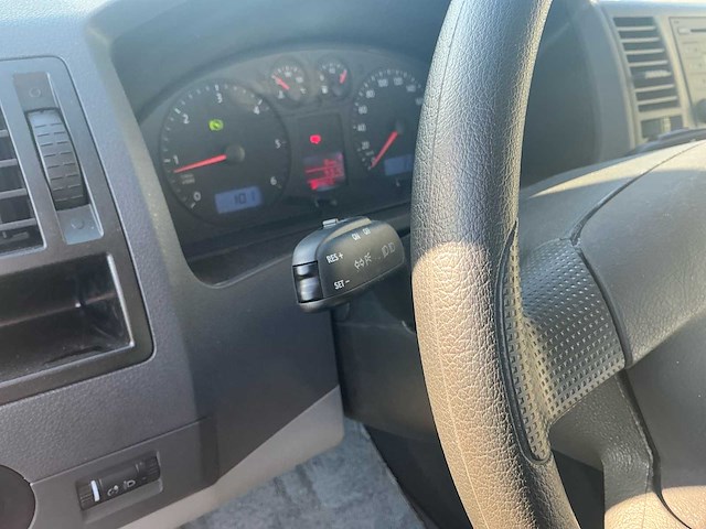Volkswagen transporter 2.5 tdi 340 bedrijfswagen (319km!) - afbeelding 13 van  42