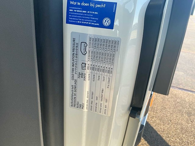 Volkswagen transporter 2.5 tdi 340 bedrijfswagen (319km!) - afbeelding 17 van  42