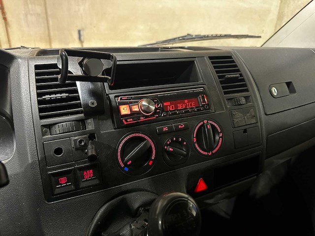 Volkswagen transporter 2.5 tdi 340 dc 131pk 2006 (origineel-nl) dubbele cabine, 23-bz-jn - afbeelding 13 van  57