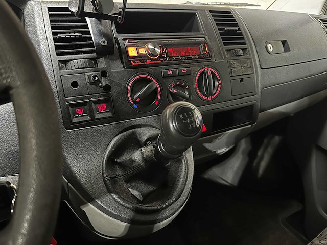 Volkswagen transporter 2.5 tdi 340 dc 131pk 2006 (origineel-nl) dubbele cabine, 23-bz-jn - afbeelding 15 van  57