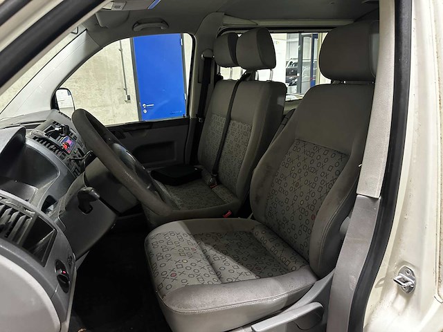 Volkswagen transporter 2.5 tdi 340 dc 131pk 2006 (origineel-nl) dubbele cabine, 23-bz-jn - afbeelding 18 van  51