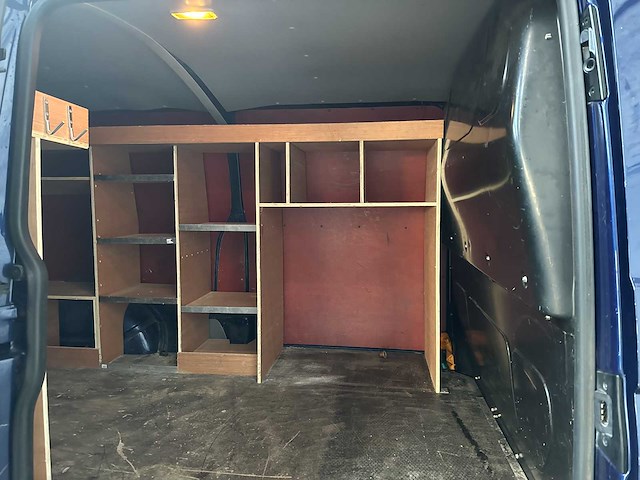 Volkswagen transporter 2.5 tdi 340 l2h1 -lang- 131pk 2007, 81-vgk-3 - afbeelding 18 van  35