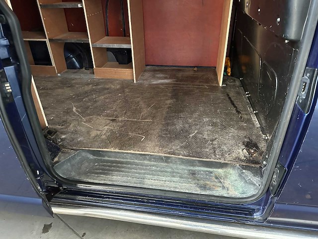 Volkswagen transporter 2.5 tdi 340 l2h1 -lang- 131pk 2007, 81-vgk-3 - afbeelding 19 van  35