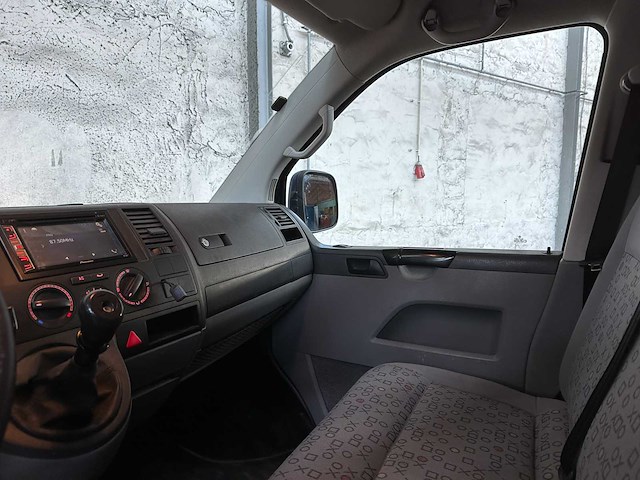 Volkswagen transporter 2.5 tdi 340 l2h1 -lang- 131pk 2007, 81-vgk-3 - afbeelding 2 van  35