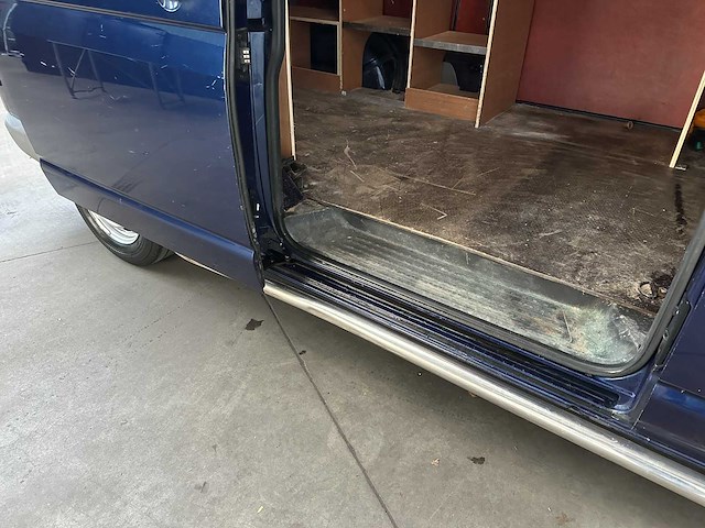 Volkswagen transporter 2.5 tdi 340 l2h1 -lang- 131pk 2007, 81-vgk-3 - afbeelding 17 van  35