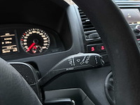 Volkswagen transporter 7j0 t5 2.0 l1h1 84kw camper 116pk 2012, hxr-32-f - afbeelding 17 van  56