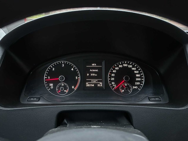 Volkswagen transporter 7j0 t5 2.0 l1h1 84kw camper 116pk 2012, hxr-32-f - afbeelding 18 van  56