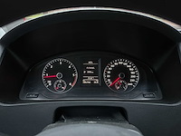 Volkswagen transporter 7j0 t5 2.0 l1h1 84kw camper 116pk 2012, hxr-32-f - afbeelding 18 van  56