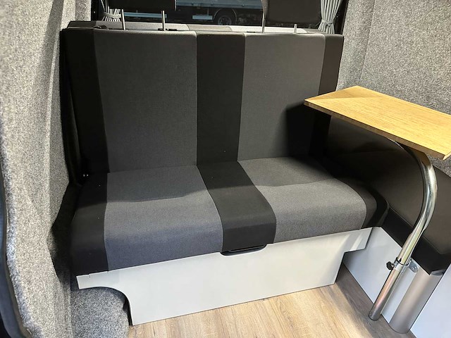 Volkswagen transporter 7j0 t5 2.0 l1h1 84kw camper 116pk 2012, hxr-32-f - afbeelding 36 van  56