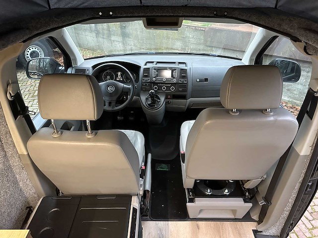Volkswagen transporter 7j0 t5 2.0 l1h1 84kw camper 116pk 2012, hxr-32-f - afbeelding 42 van  56