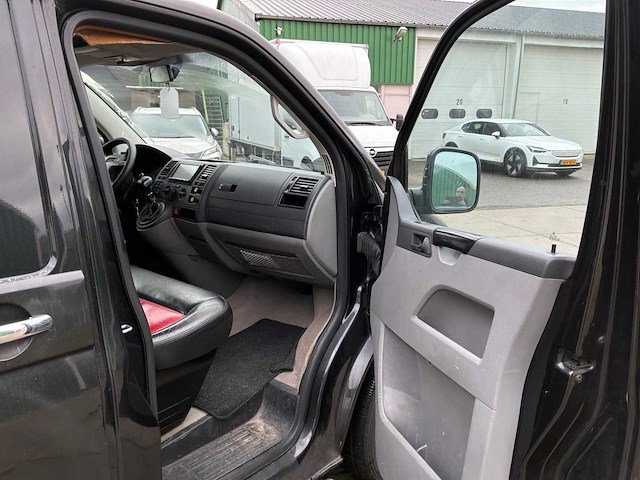 Volkswagen transporter bedrijfswagen - afbeelding 9 van  22