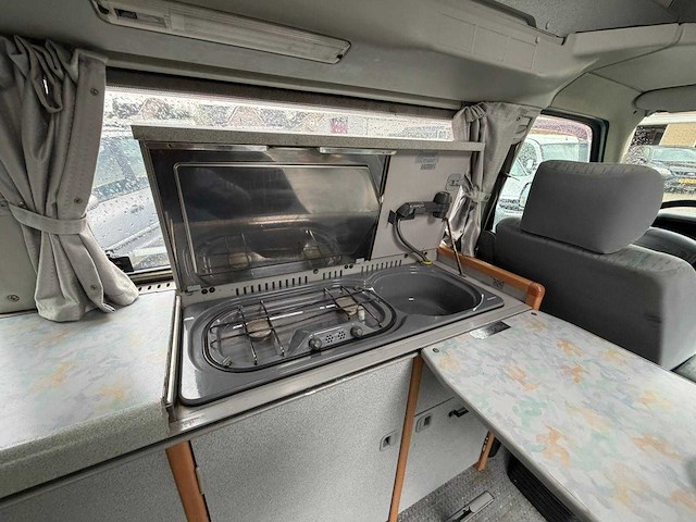 Volkswagen transporter california westfalia kampeerauto coach iii d 50 kw camper 75-lk-kp - afbeelding 13 van  44