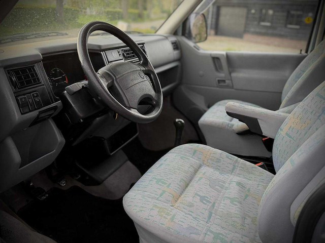 Volkswagen transporter california westfalia kampeerauto coach iii d 50 kw camper 75-lk-kp - afbeelding 27 van  44