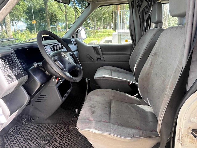 Volkswagen transporter camper, 25-vfj-7 - afbeelding 3 van  30