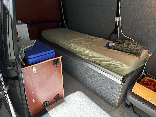 Volkswagen transporter camper kombi 2.5 tdi 340 trendline 131pk 2005, jzj-68-s youngtimer - afbeelding 42 van  51