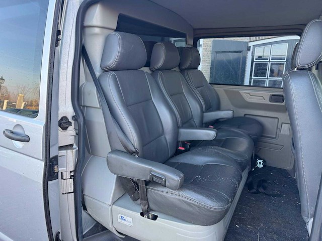 Volkswagen transporter caravelle 2.5 tdi dsg 340 limited edition dub.cabine lang 2-vbn-55 - afbeelding 27 van  32