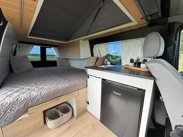 Volkswagen transporter kampeerwagen 1.0 2.5 tdi 65 kw camper j-995-fz - afbeelding 2 van  36