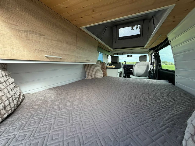 Volkswagen transporter kampeerwagen 1.0 2.5 tdi 65 kw camper j-995-fz - afbeelding 22 van  36