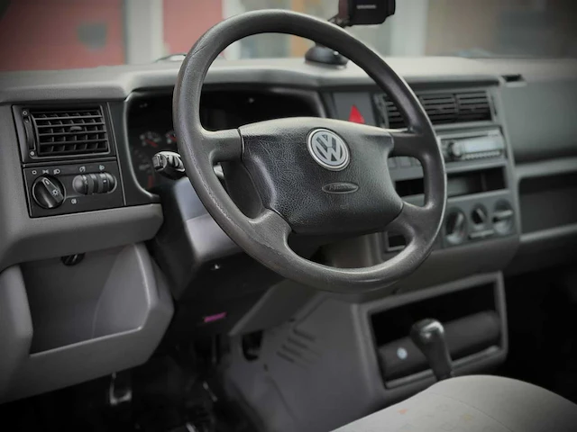 Volkswagen transporter kampeerwagen 1.0 2.5 tdi 65 kw camper j-995-fz - afbeelding 25 van  36