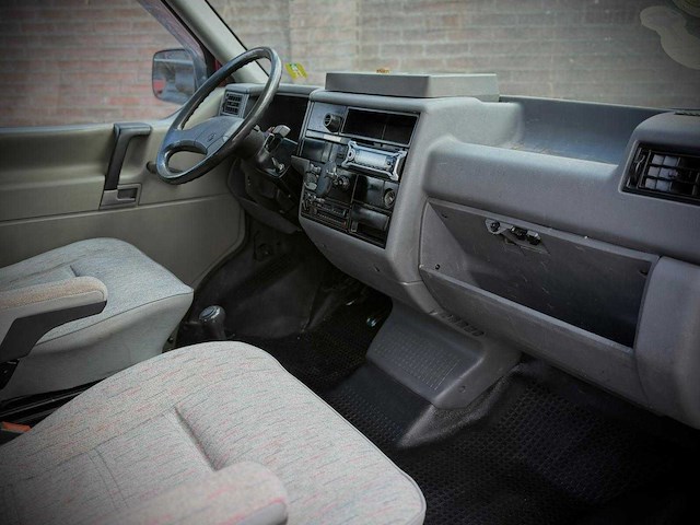 Volkswagen transporter kampeerwagen 2.4 t4 camper 79-sgv-6 - afbeelding 11 van  20
