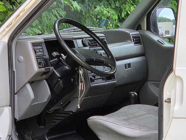 Volkswagen transporter keuken - bed - hefdak - luifel - camper - afbeelding 2 van  25