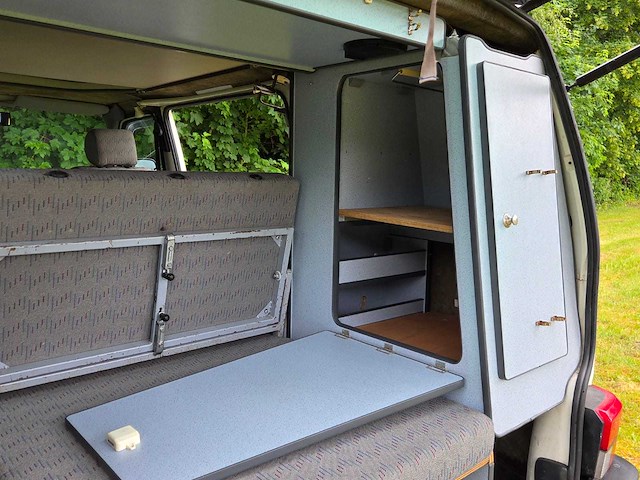 Volkswagen transporter keuken - bed - hefdak - luifel - camper - afbeelding 6 van  25