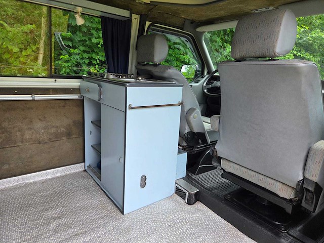 Volkswagen transporter keuken - bed - hefdak - luifel - camper - afbeelding 10 van  25