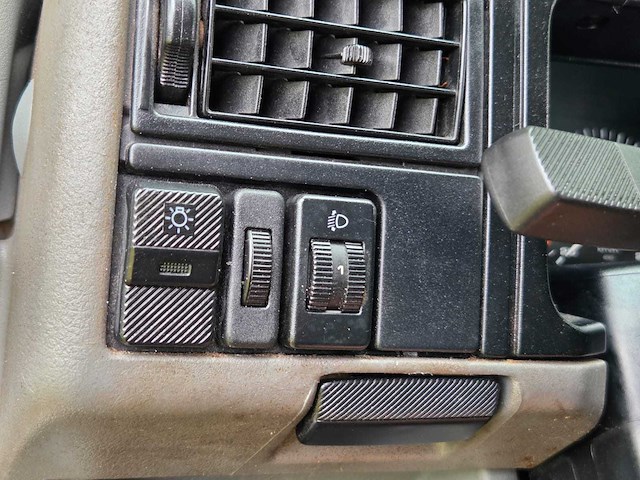 Volkswagen transporter keuken - bed - hefdak - luifel - camper - afbeelding 13 van  25