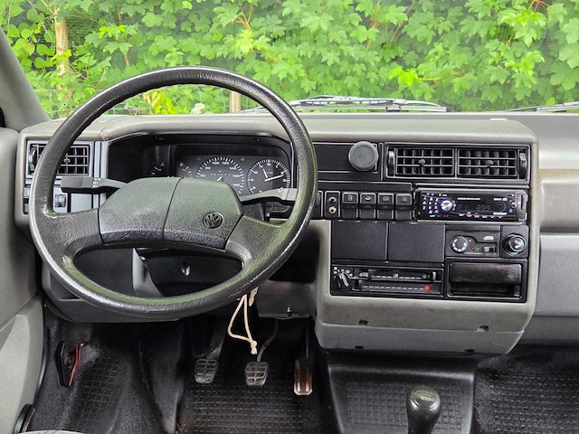 Volkswagen transporter keuken - bed - hefdak - luifel - camper - afbeelding 16 van  25